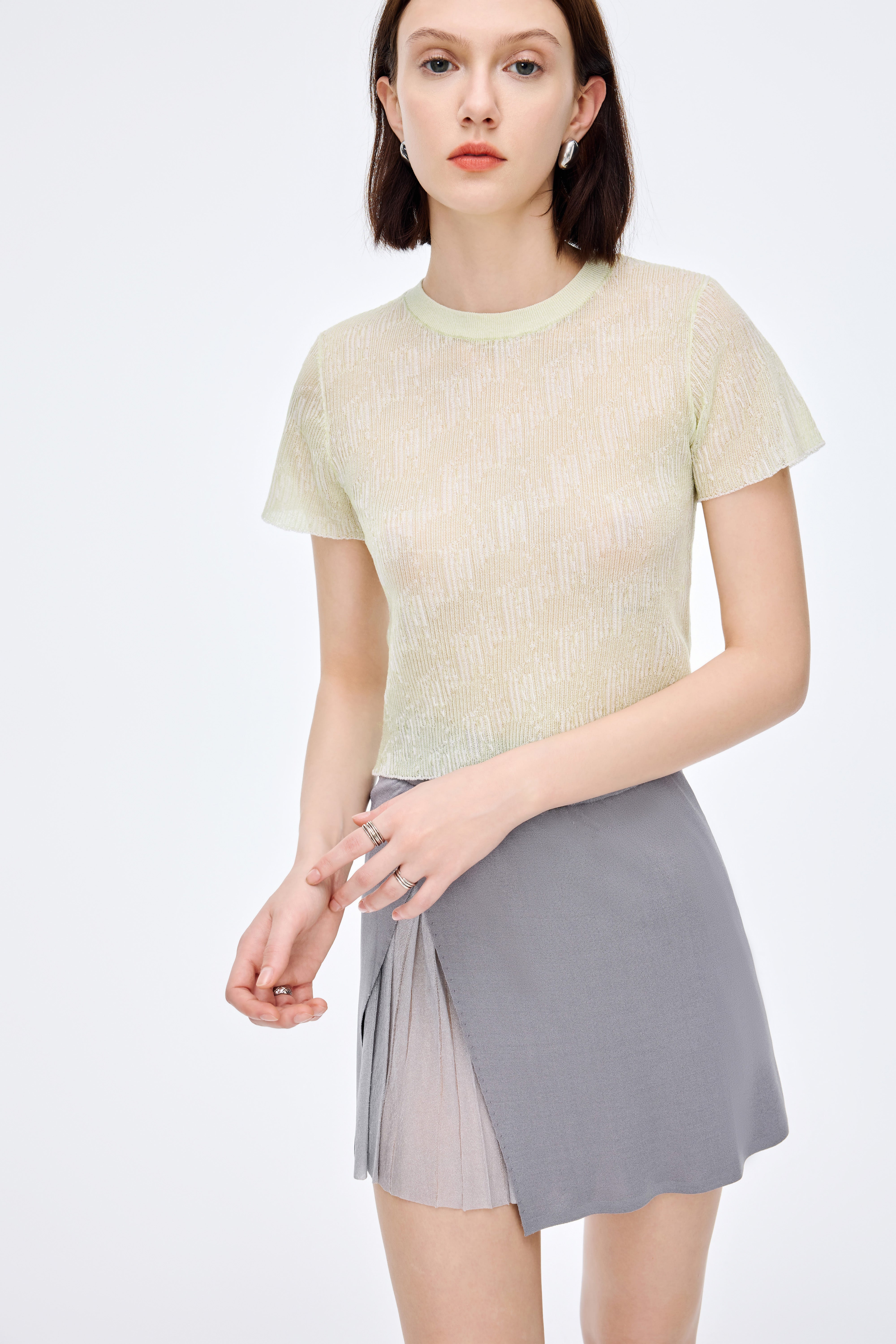 Spliced pleated knit skirt