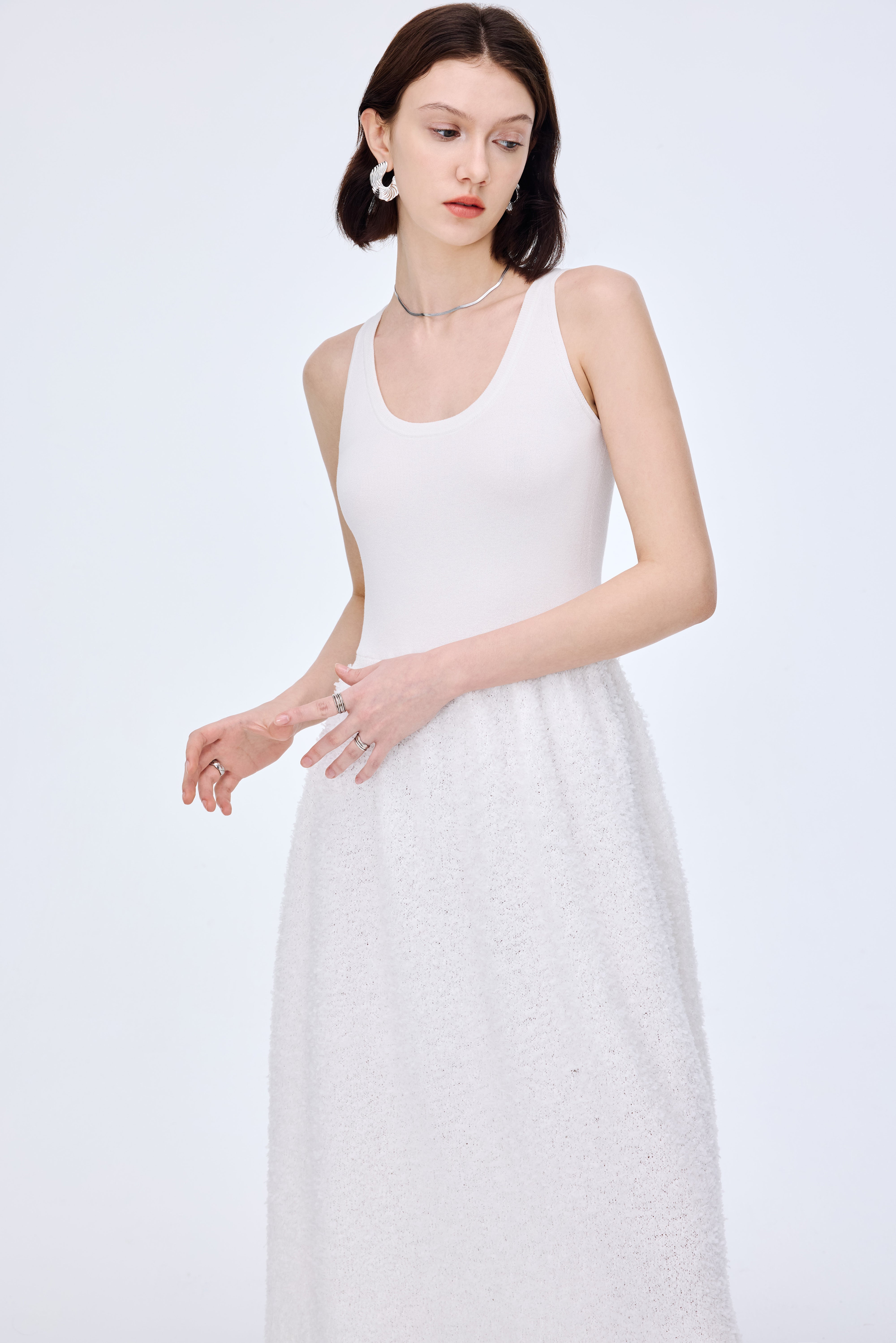 Sleeveless floral bud spliced dress