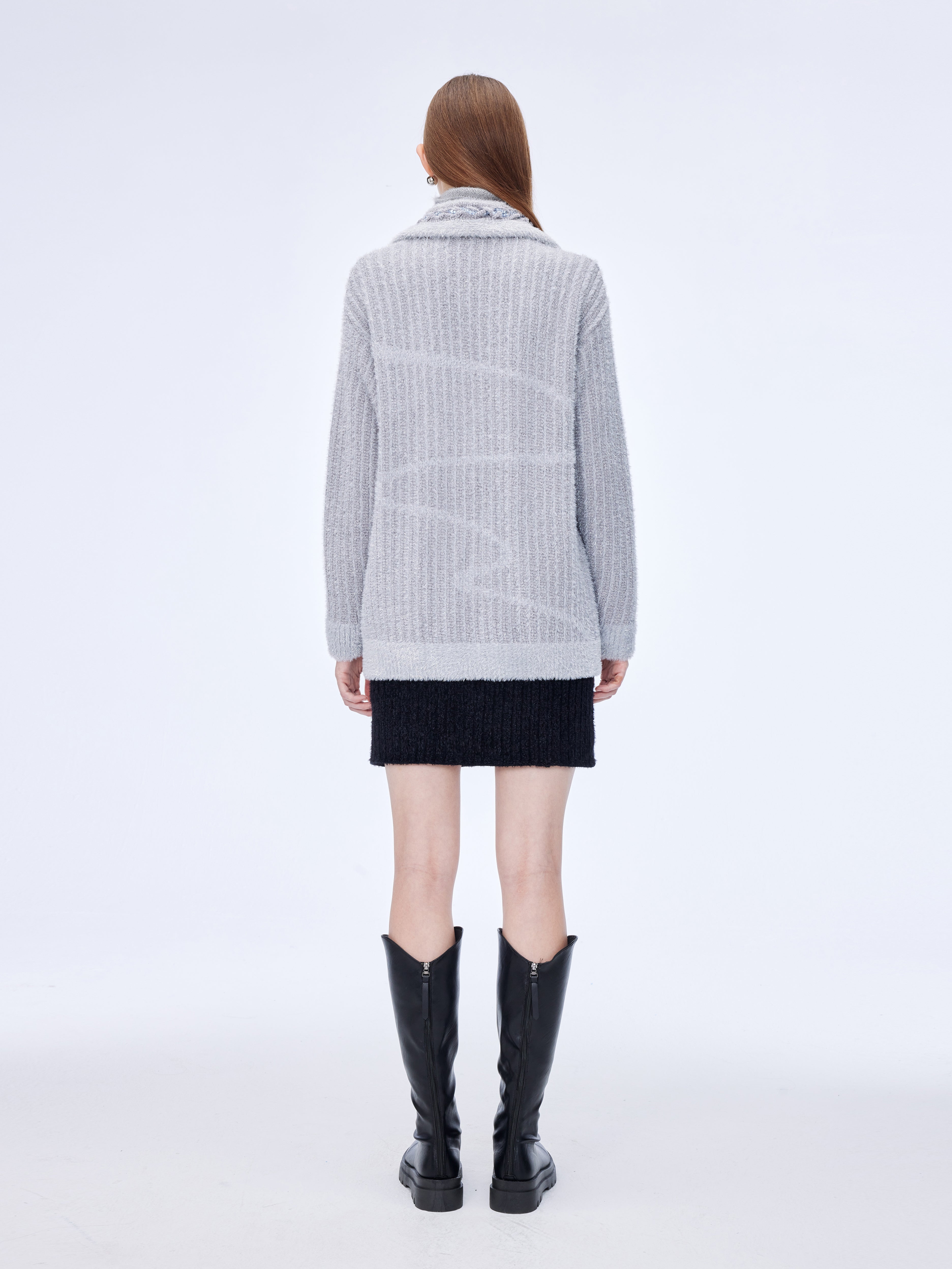 Cárdigan con cuello chal y pedrería