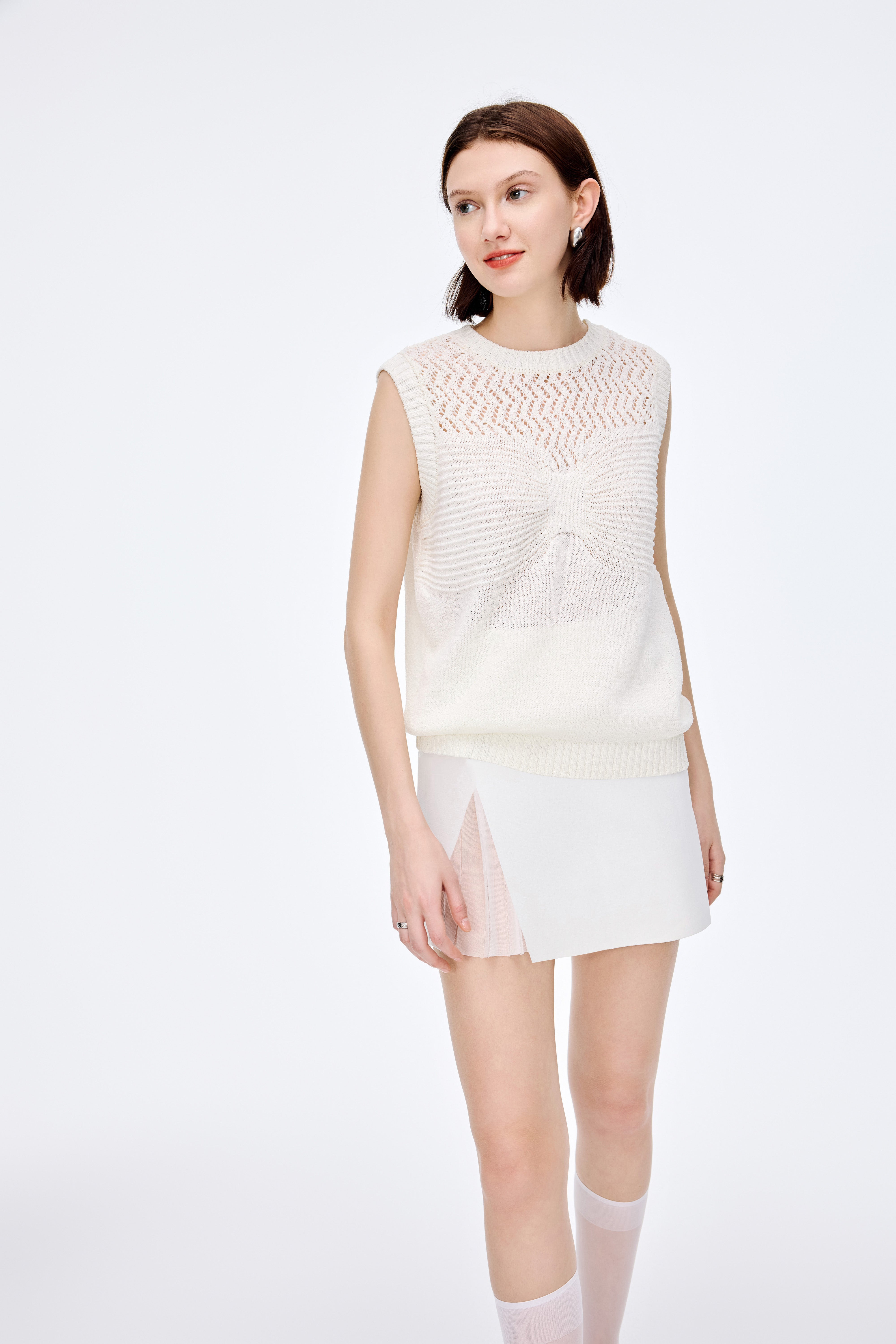Bowknot hollow knit vest