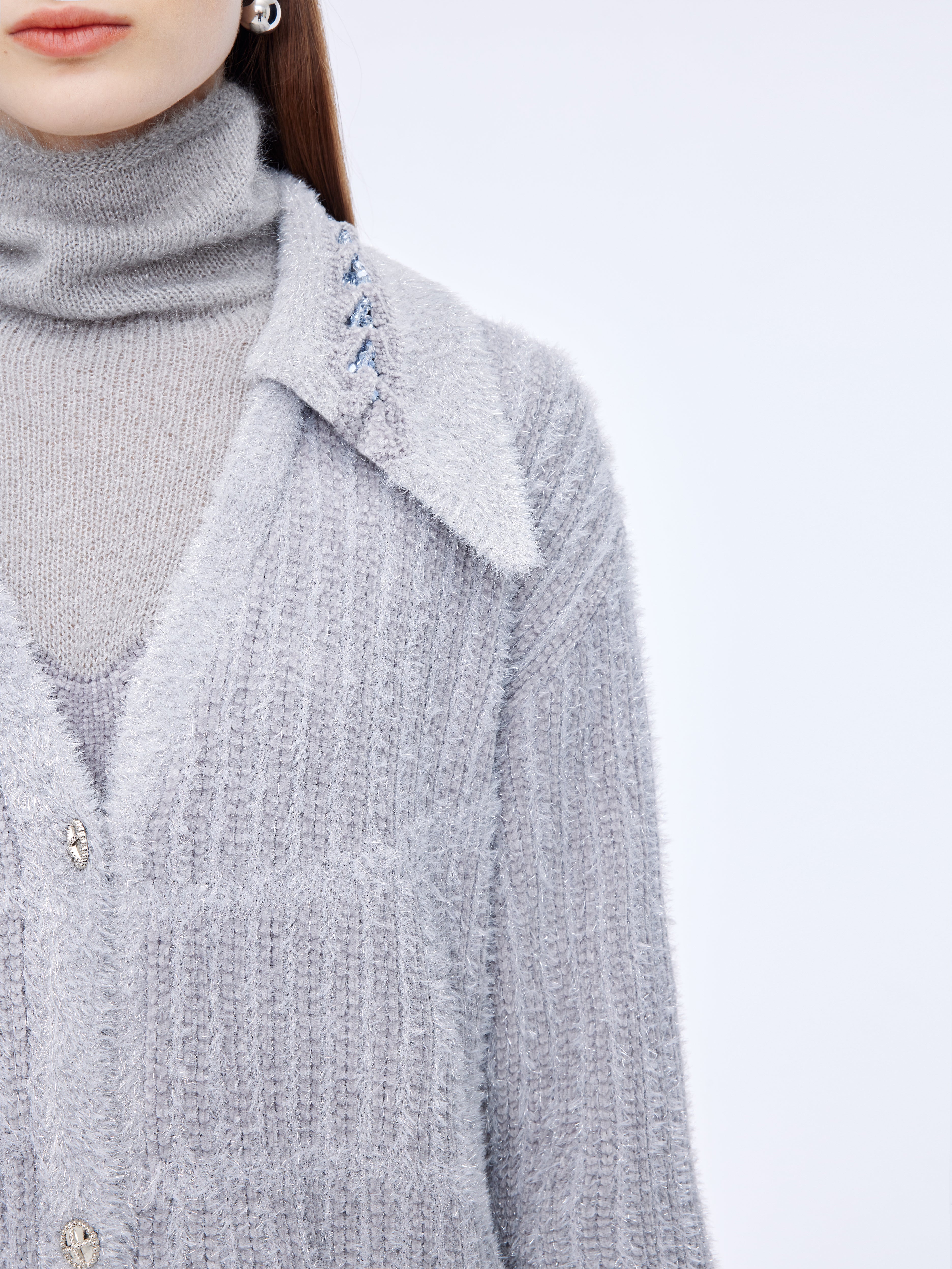 Cárdigan con cuello chal y pedrería