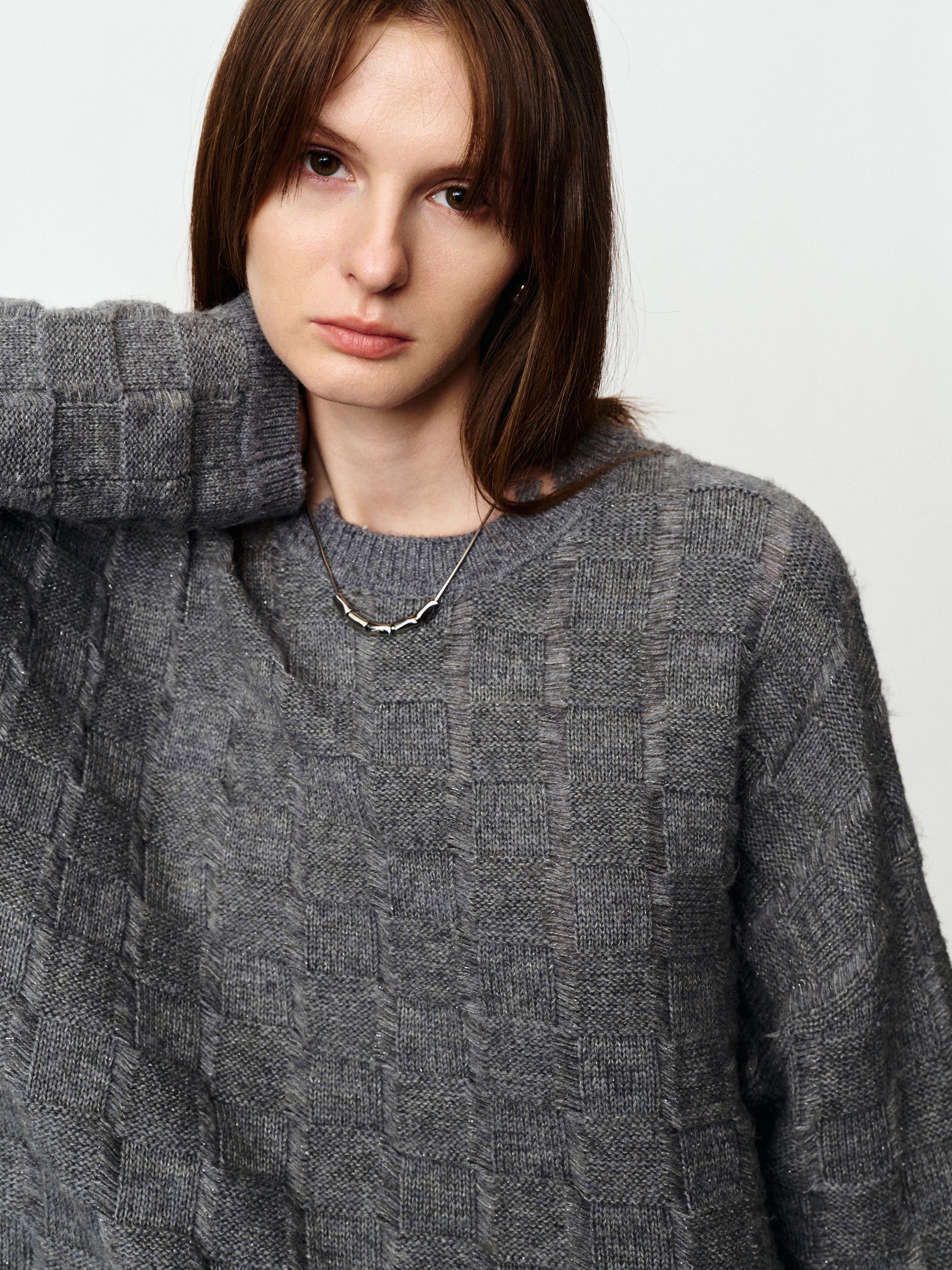 Medium-length wool sweater with geometric texture check pullover