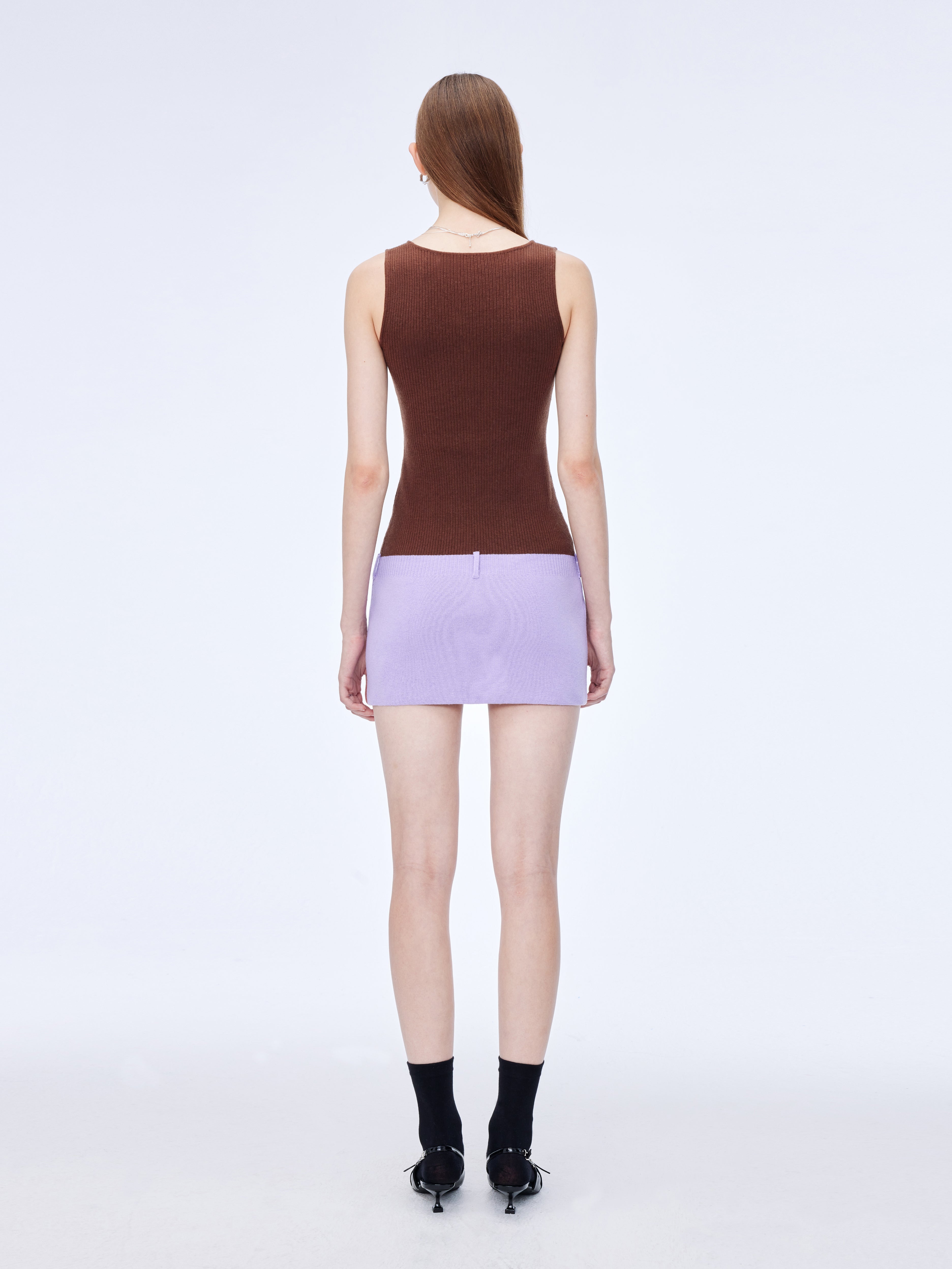 Knitted contrast color minidress