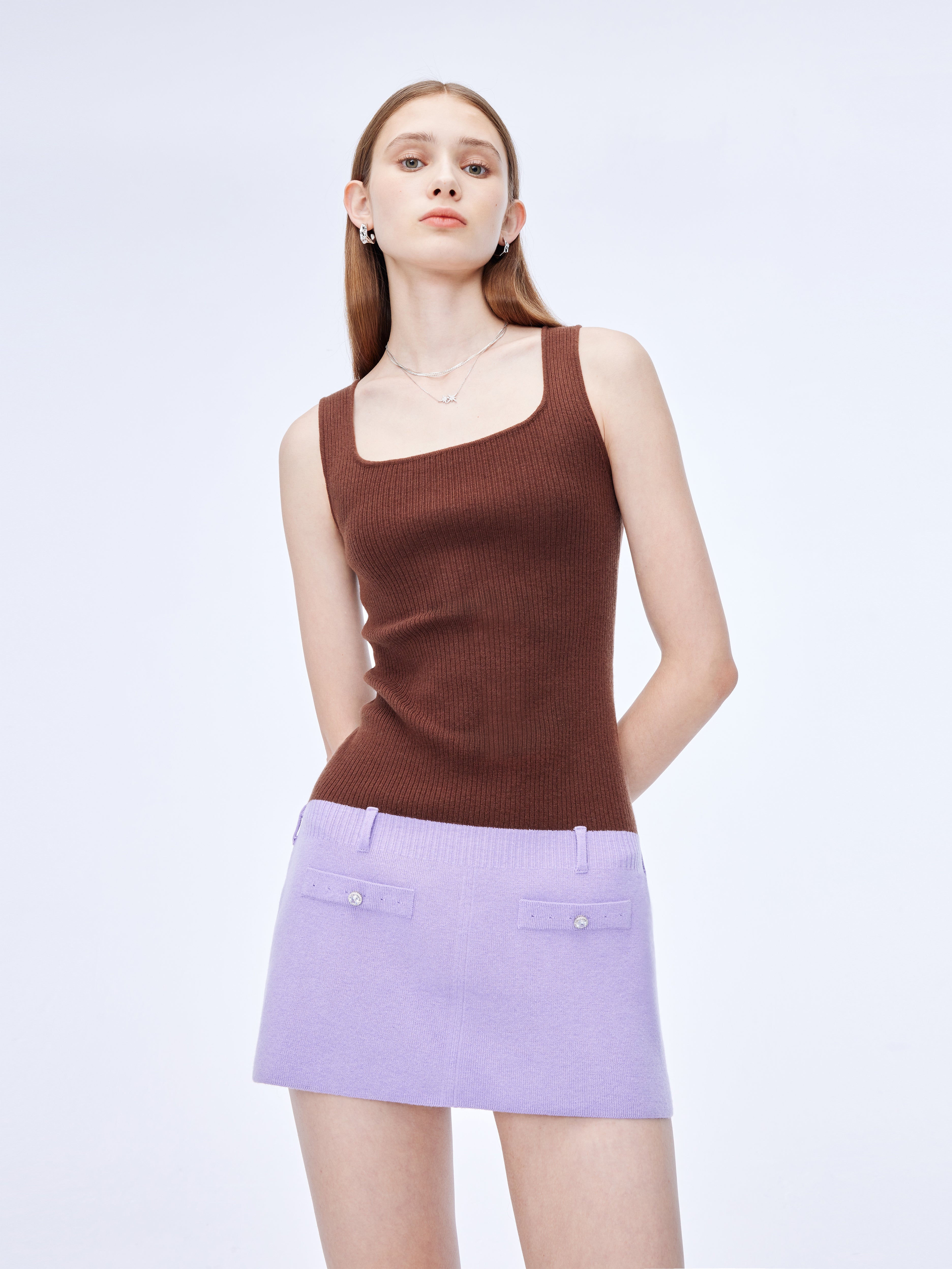 Knitted contrast color minidress